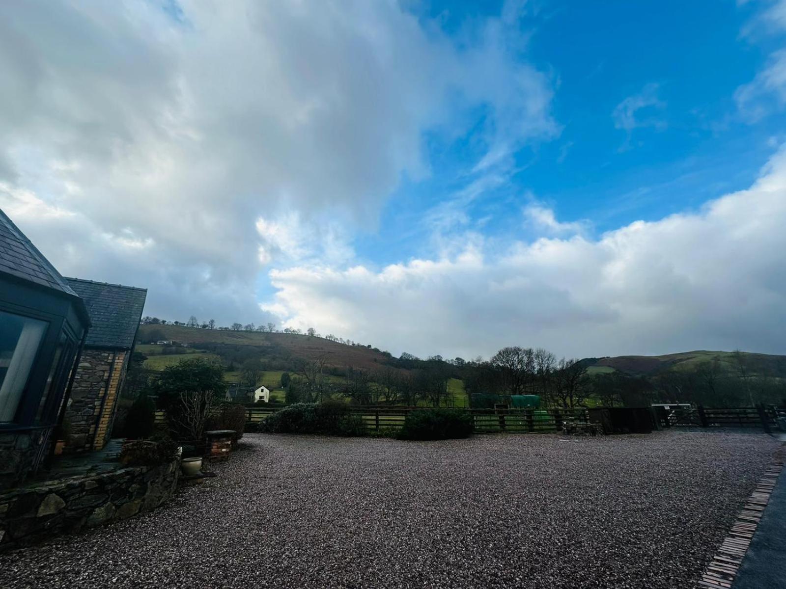 Villa The Retreat à Llanrhaeadr-ym-Mochnant Extérieur photo